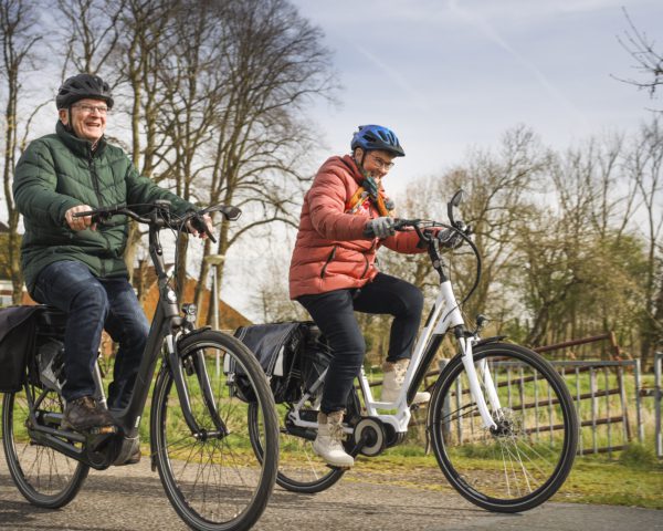 fietsen in de prov groningen, senioren